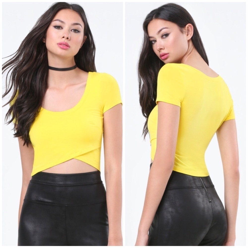 💛 Bebe Yellow Crossover Cross Front Hem Crop Top Tee